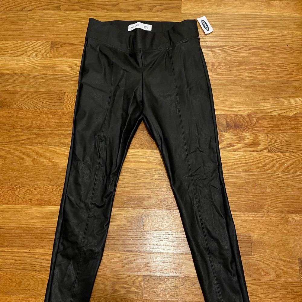Leather leggings